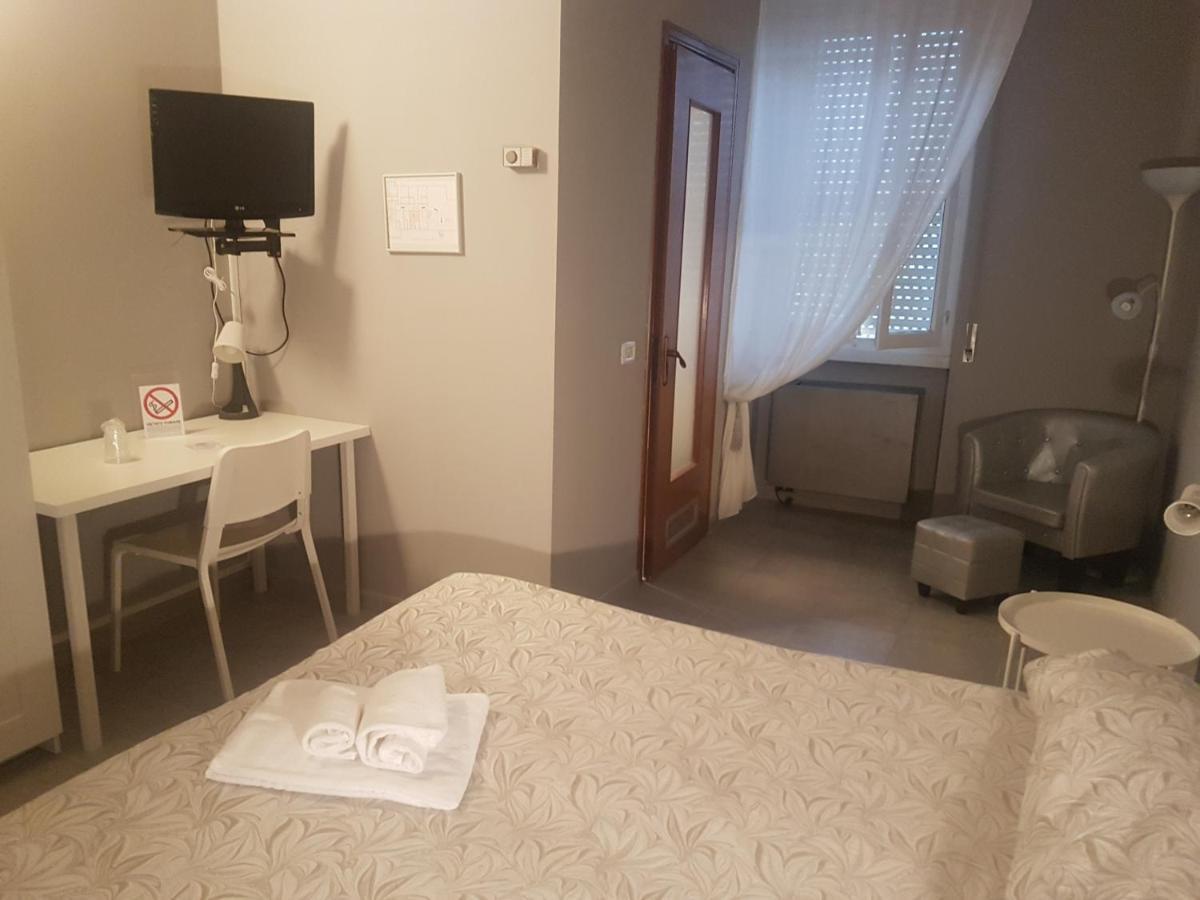 Hotel Eden Osio Sotto Eksteriør bilde